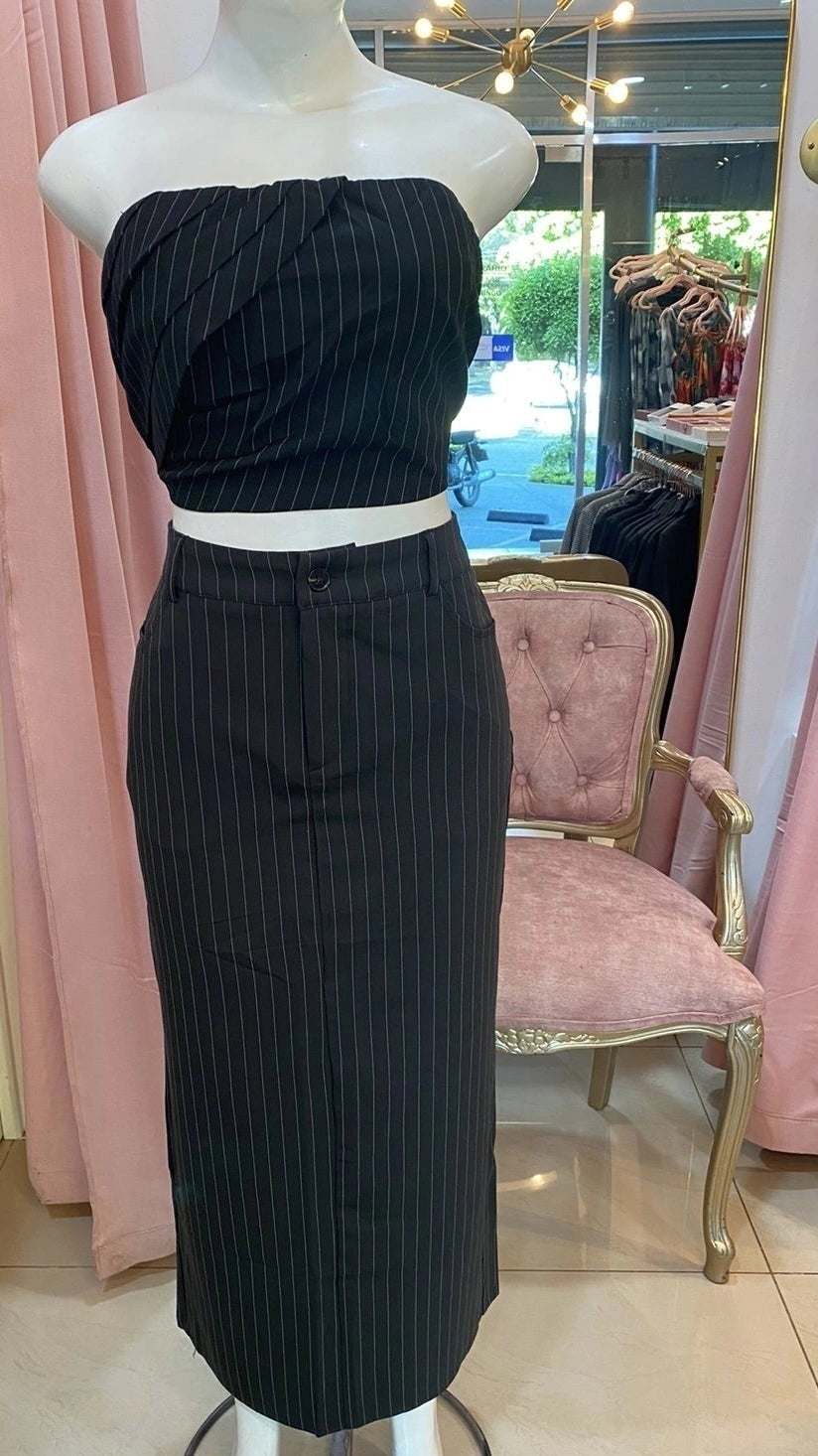 CONJUNTO FALDA + TOP RAYAS BLANCAS