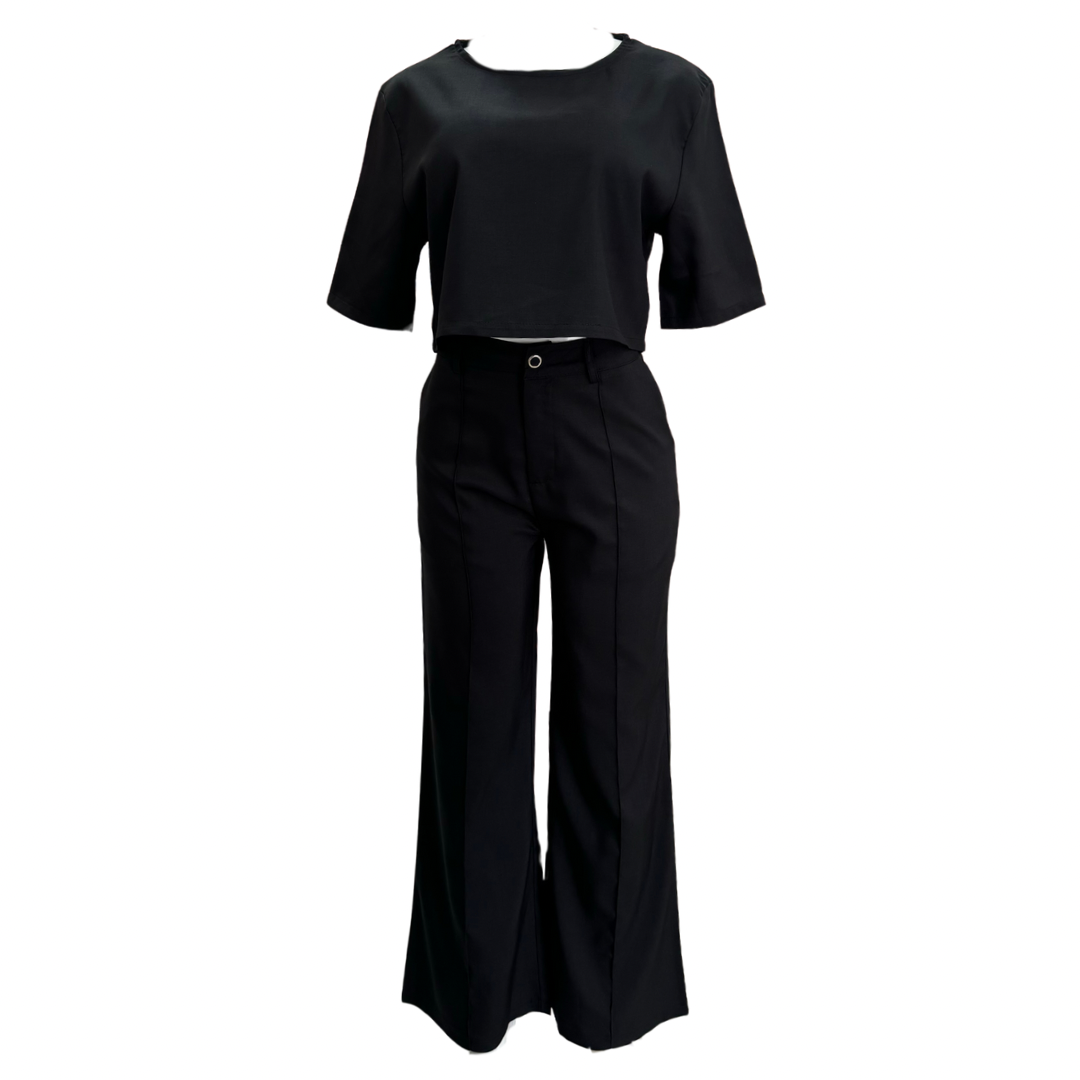 CONJUNTO NEGRO BLUSA CORTA