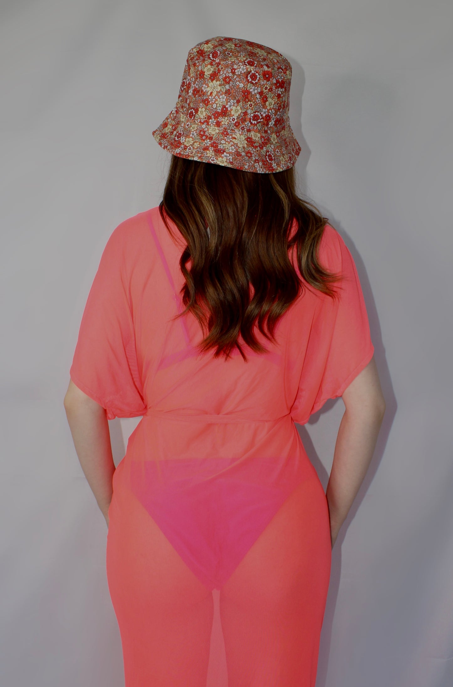 BATA LARGA CON CINTO CORAL