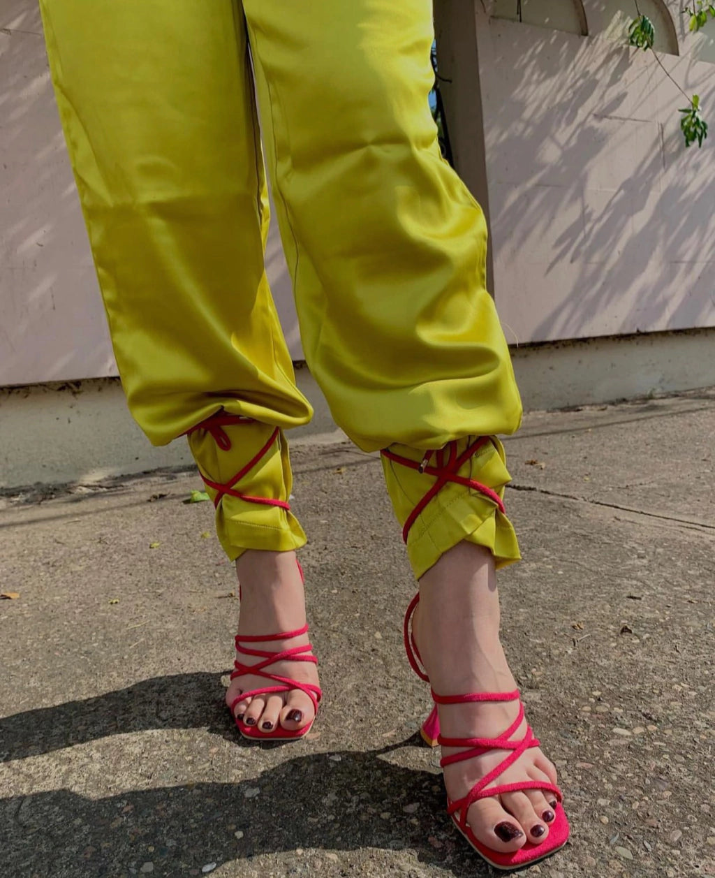 TACONES TIRAS ROSAS