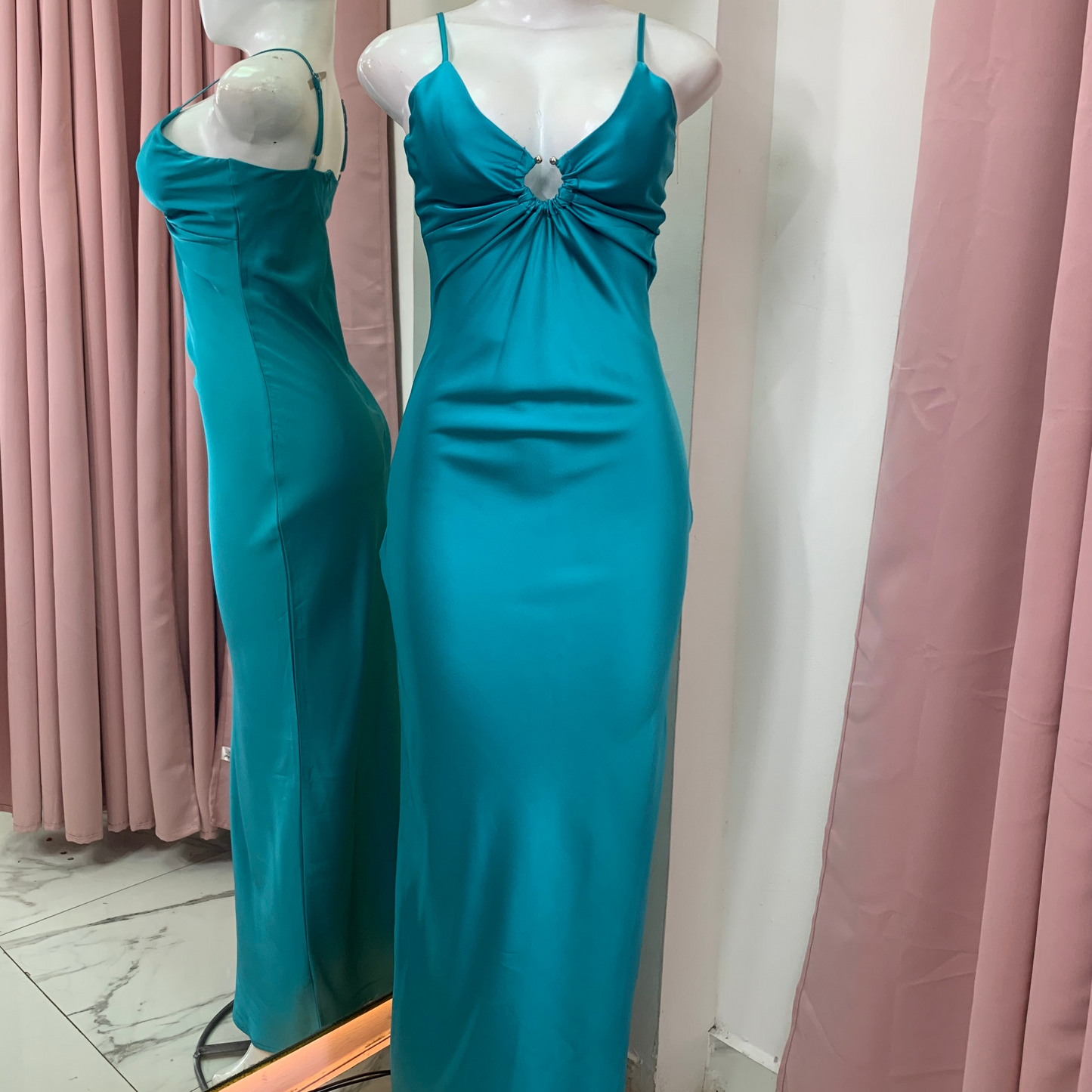 VESTIDO CLARISA MAXI TURQUESA