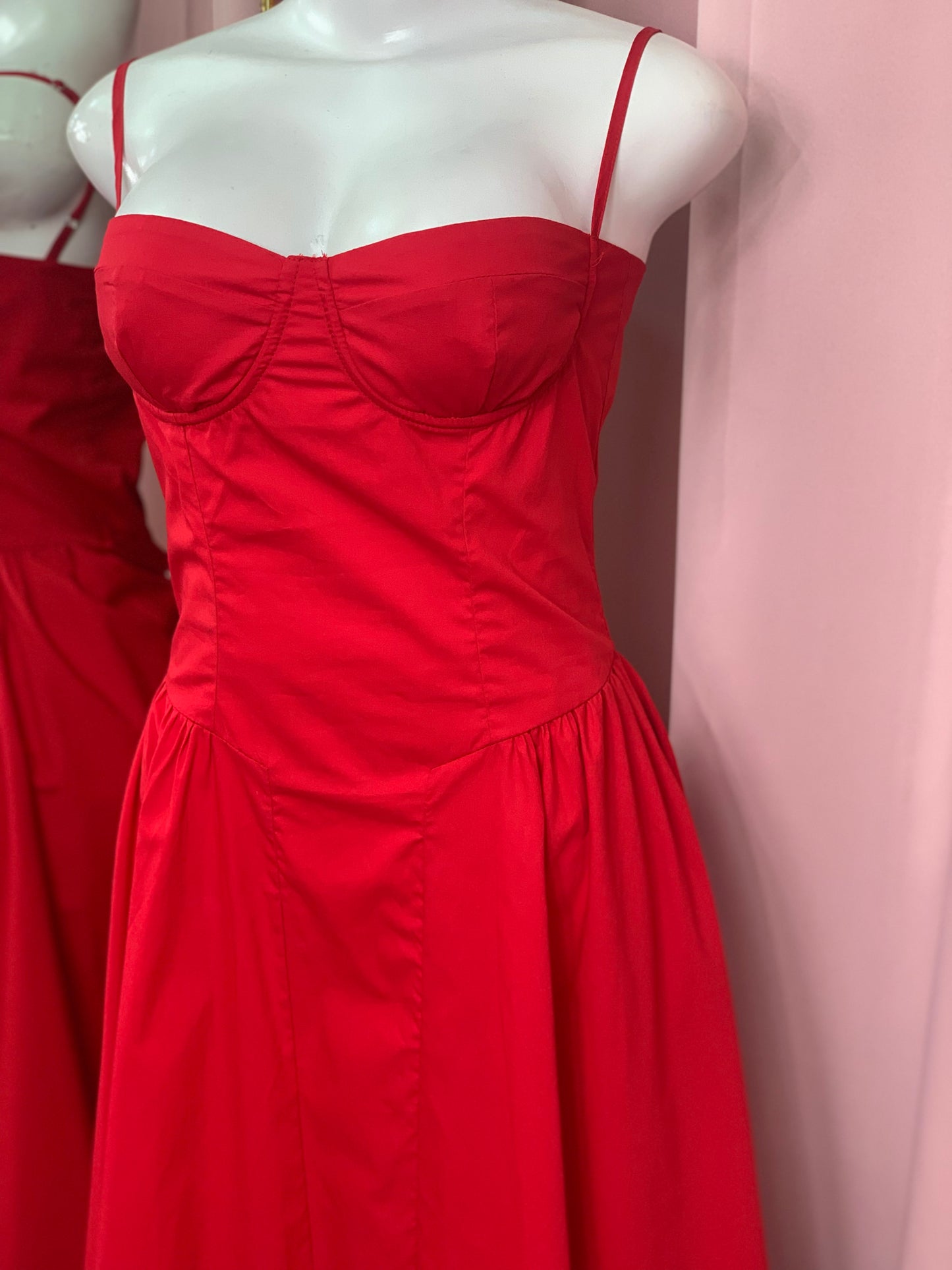 SCARLETT DRESS MIDI ROJO