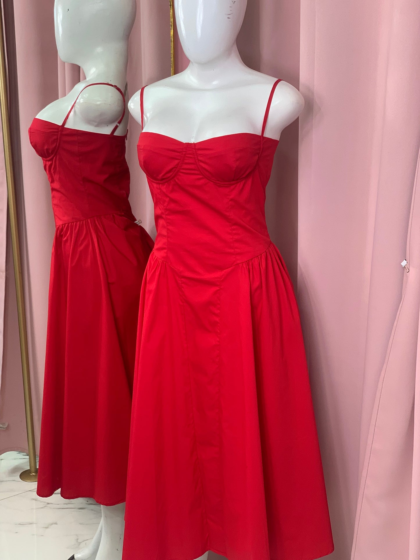 SCARLETT DRESS MIDI ROJO