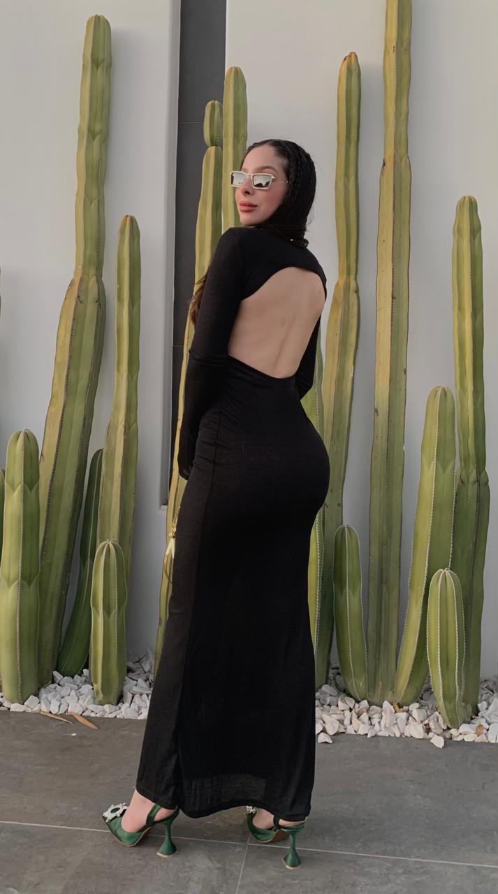 VESTIDO ESCOTE EN ESPALDA