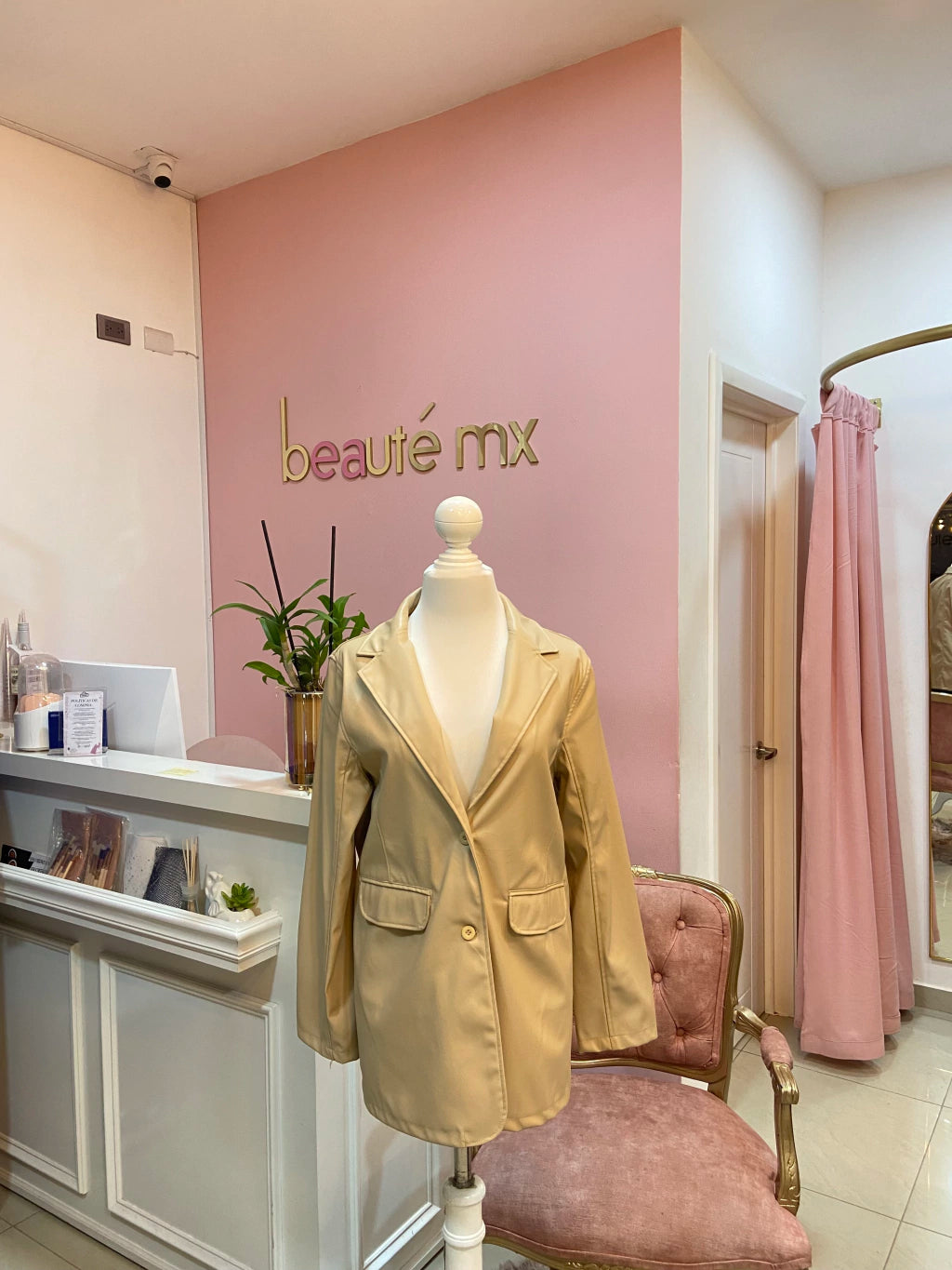 BLAZER VINIPIEL NUDE LARGO
