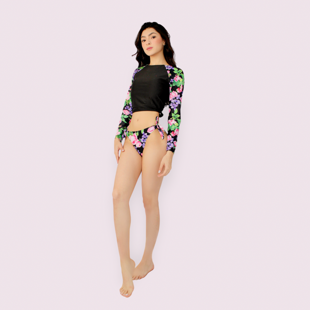 BIKINI MANGA LARGA NEGRO CON FLORES ROSAS Y LILAS