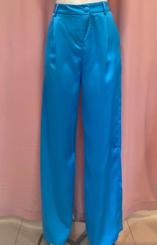 PANTALON SATIN CON BOTON ASIMETRICO AZUL
