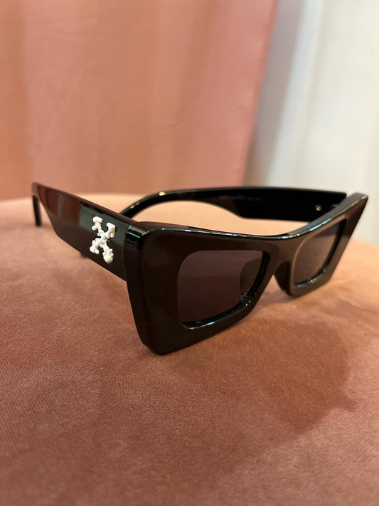 LENTE OFF-W TIPO CAT NEGRO