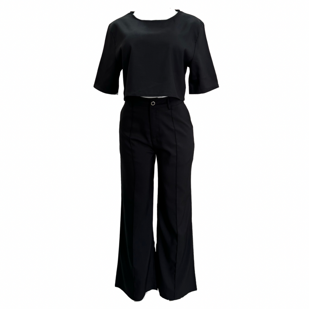 CONJUNTO NEGRO BLUSA CORTA