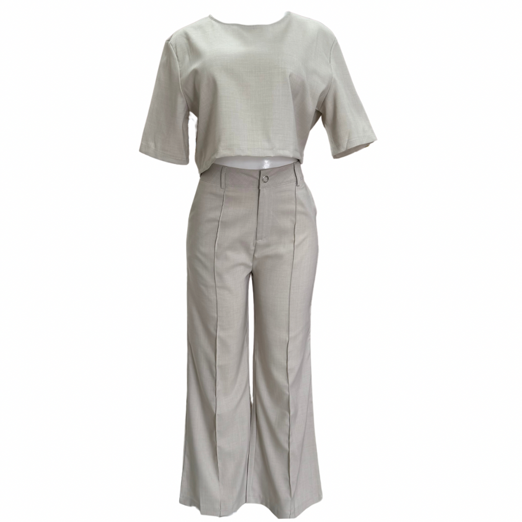 CONJUNTO BEIGE BLUSA CORTA