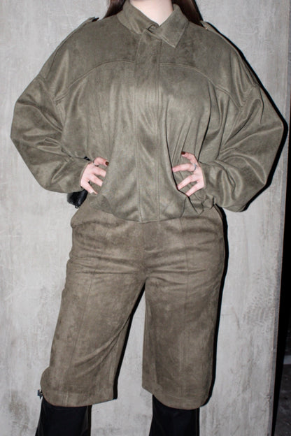 CHAMARRA BOMBER ALIRA VERDE OLIVO