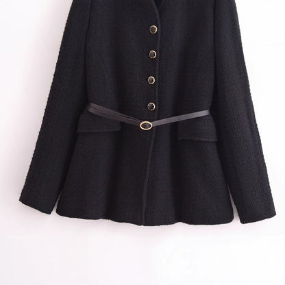 ABRIGO DE SOLAPA CON CINTURÓN NEGRO