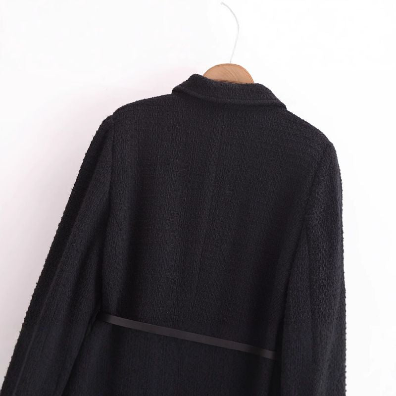 ABRIGO DE SOLAPA CON CINTURÓN NEGRO