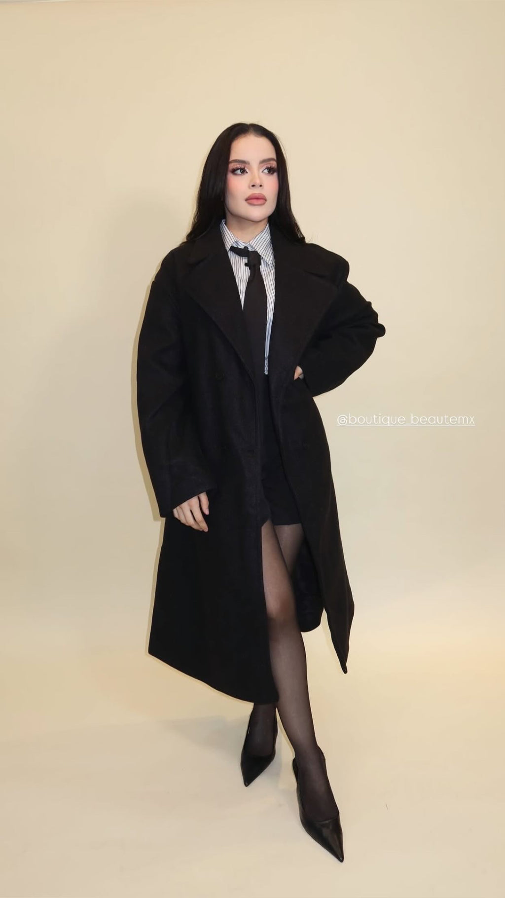 GABARDINA NEGRA OVERSIZE