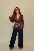 BLAZER VINIPIEL CAFE CON BOTONES DORADOS