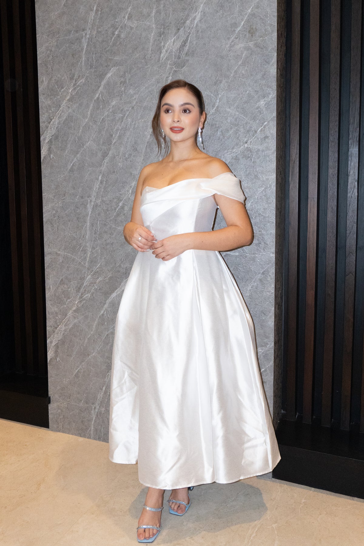 VESTIDO ADELINE IVORY MIDI