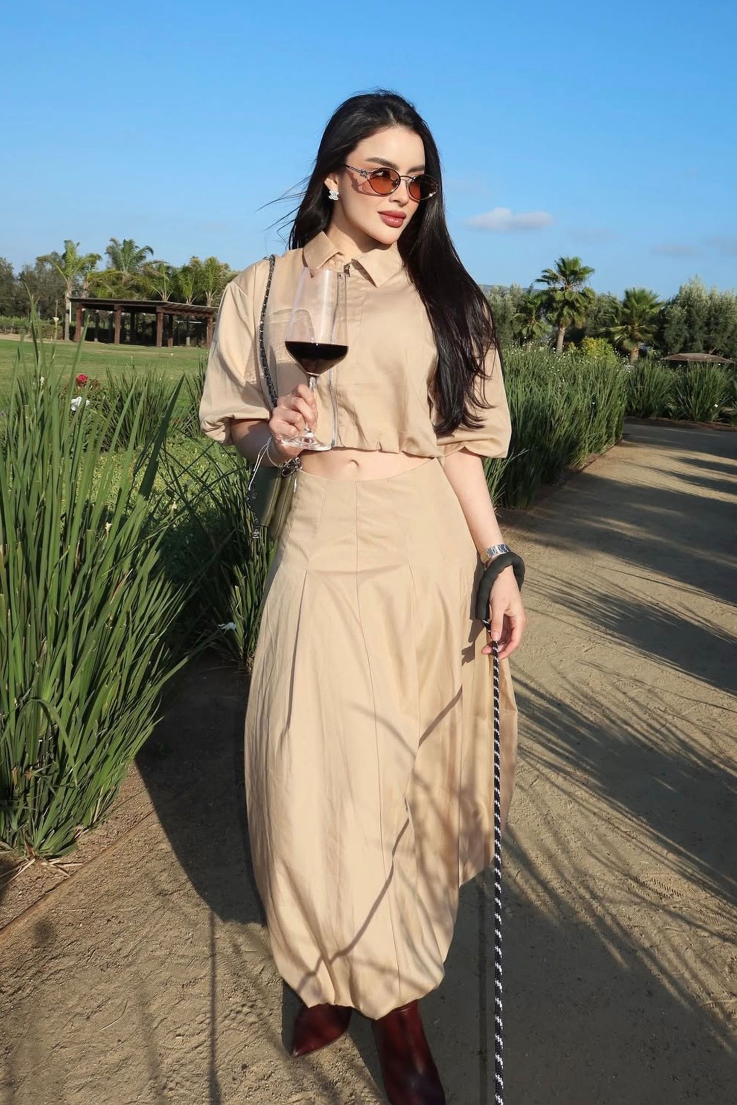 CONJUNTO MILA CAFÉ BLUSA + FALDA
