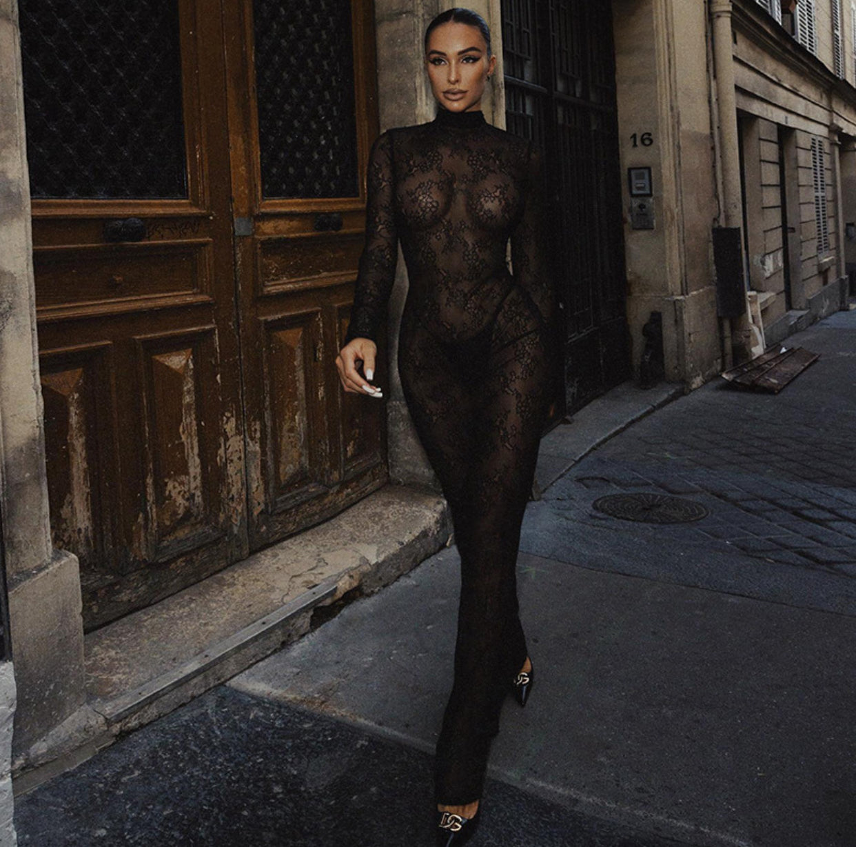 VESTIDO DE ENCAJE