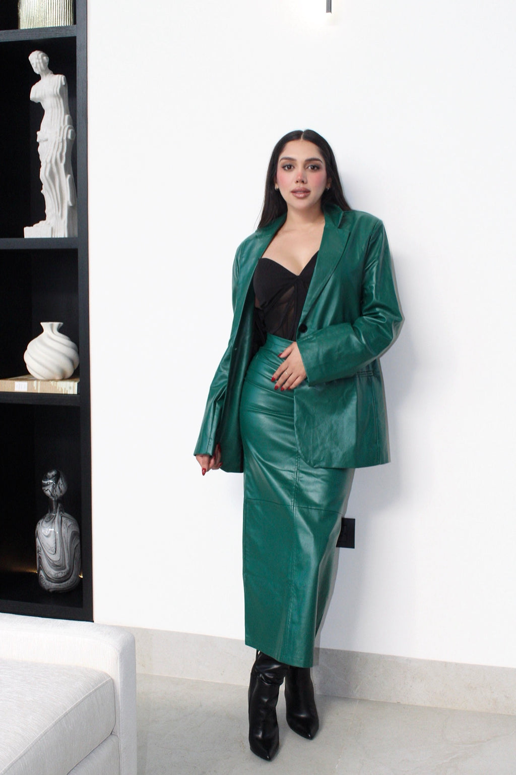 CONJUNTO VERDE EFECTO PIEL