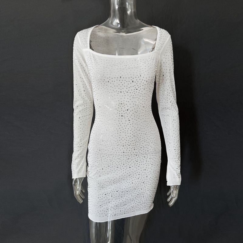 VESTIDO CORTO CON PIEDRAS